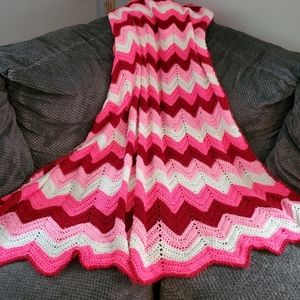 Vintage‎ handmade chevron crochet throw afghan pink maroon where zig zag
